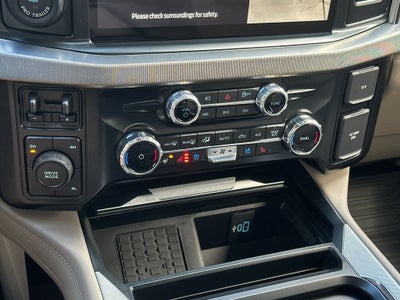 2025 Ford F-450SD Platinum DRW