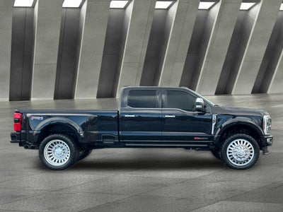 2025 Ford F-450SD Platinum DRW