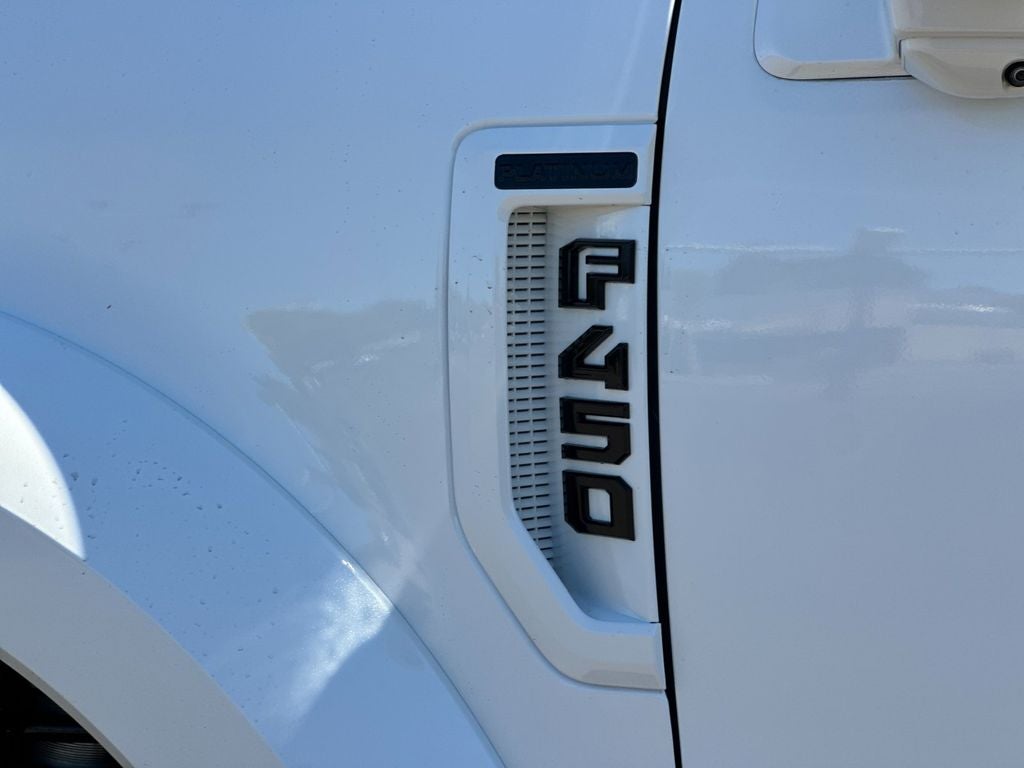 2022 Ford F-450SD Platinum DRW