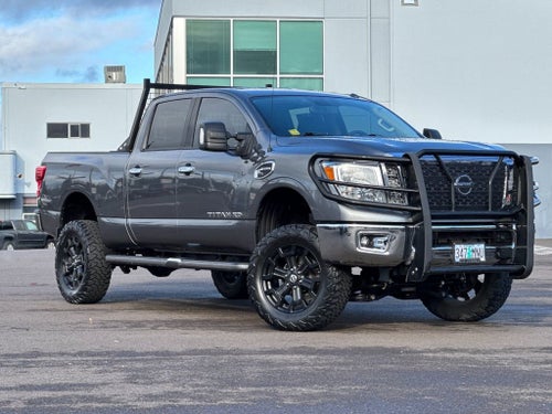 2017 Nissan Titan XD SV