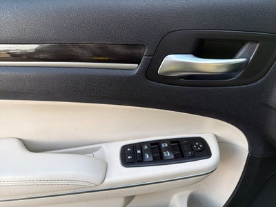 2015 Chrysler 300 Limited