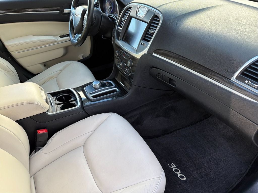 2015 Chrysler 300 Limited