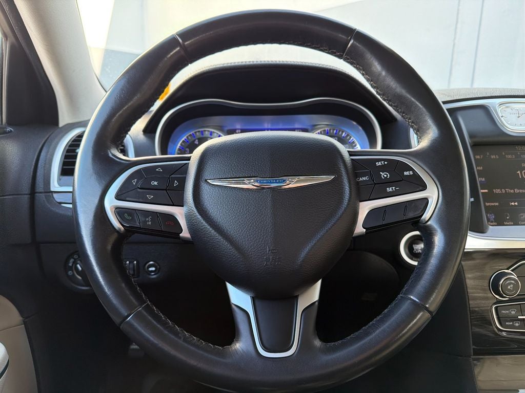 2015 Chrysler 300 Limited