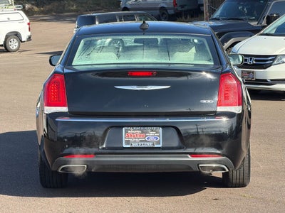2015 Chrysler 300 Limited