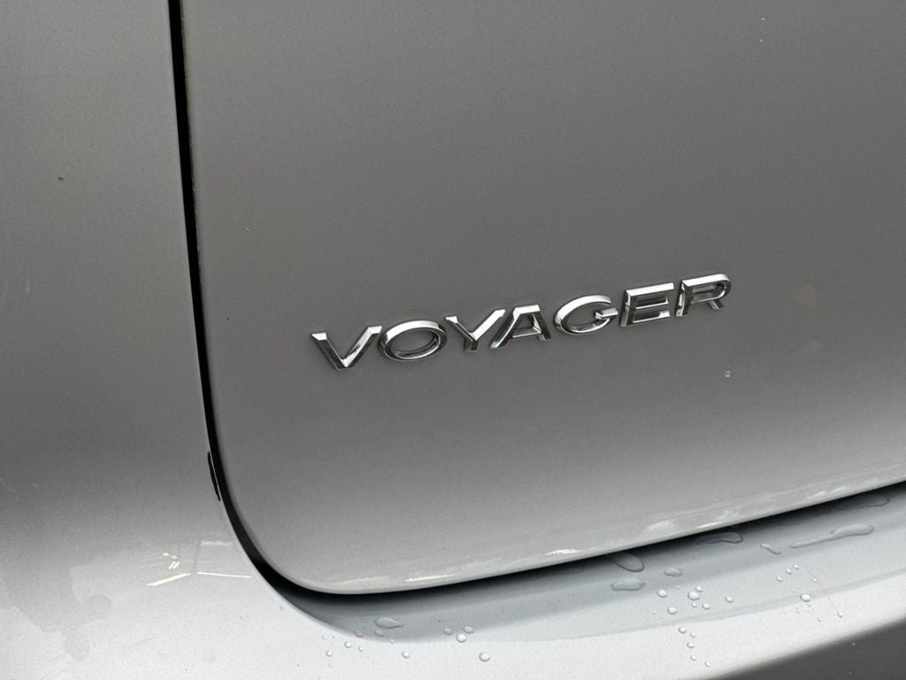 2024 Chrysler Voyager LX