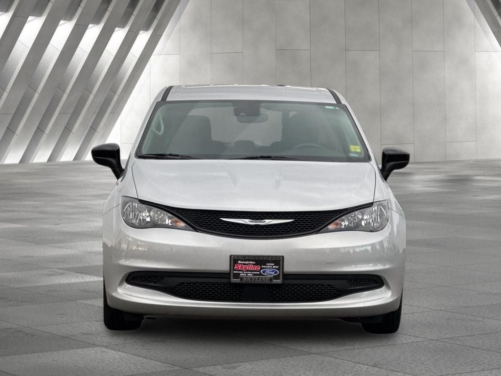 2024 Chrysler Voyager LX