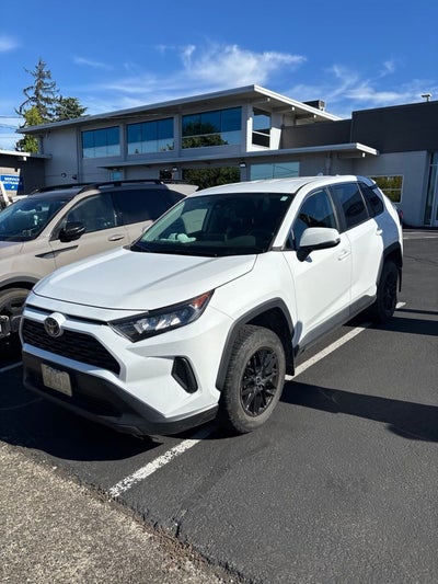 2022 Toyota RAV4 LE