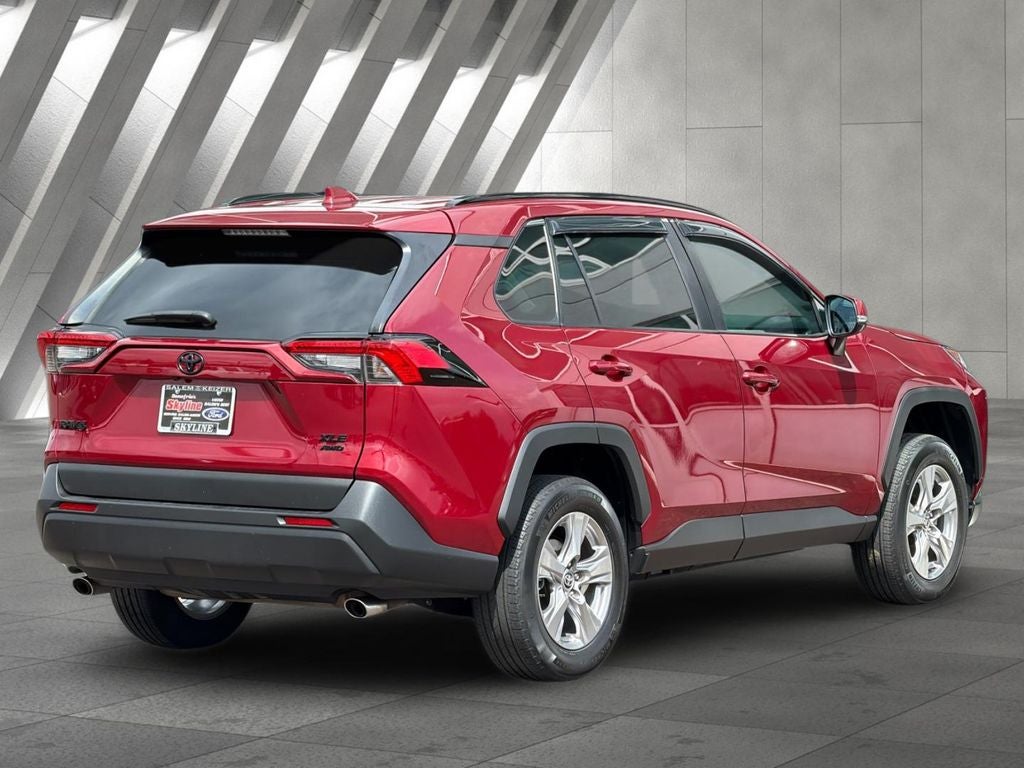 2022 Toyota RAV4 XLE