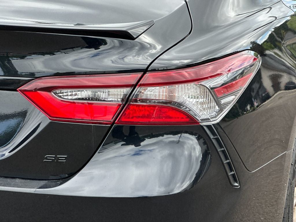 2024 Toyota Camry Hybrid SE