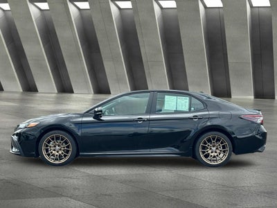 2024 Toyota Camry Hybrid SE