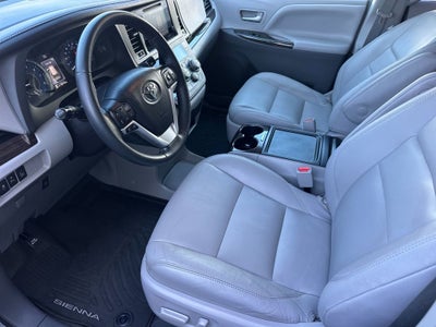 2017 Toyota Sienna XLE 7 Passenger