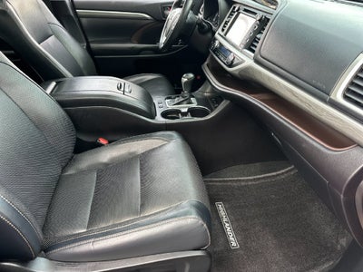 2019 Toyota Highlander Limited Platinum
