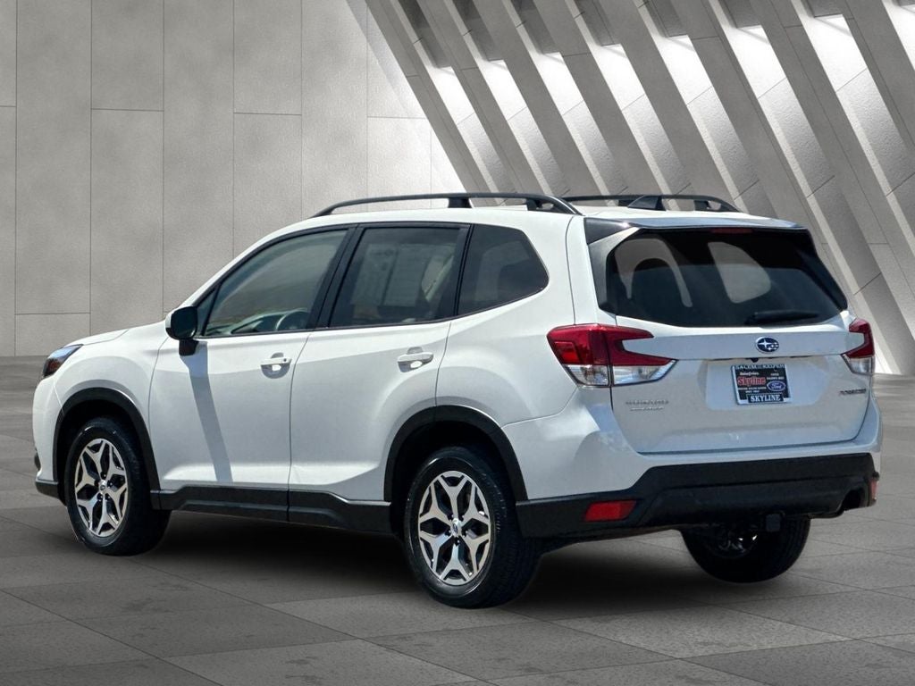 2024 Subaru Forester Premium