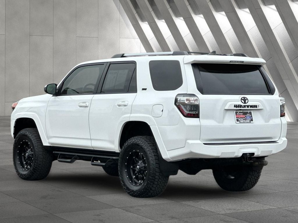 2021 Toyota 4Runner SR5
