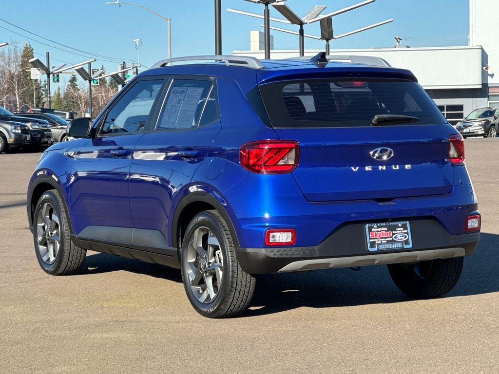 2022 Hyundai Venue SEL